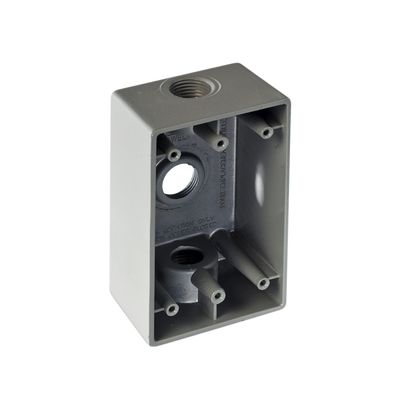 Caja Condulet FS de 3/4" (19.05mm) con tres bocas a prueba de intemperie.