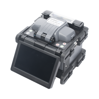 Fusionadora de Fibra Óptica Multimodo y Monomodo / Alineación por Núcleo / 6 Motores para Mejor Precisión en el Empalme / Pérdida Típica: MM: 0.01 dBm y SM: 0.02 dBm