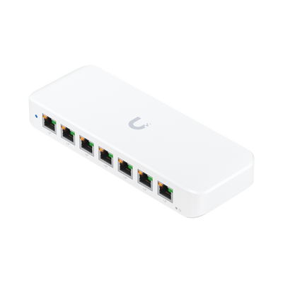 UniFi Switch Ultra Administrable 8 puertos GbE / (1) puerto POE++ IN y (7) puertos POE+/ Wattaje depende de fuente o POE IN, hasta 42W, No incluye fuente/inyector