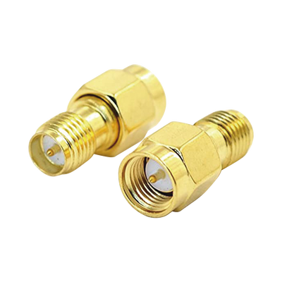 Adaptador de SMA Macho a SMA Hembra Inverso, Oro/ Oro/ Teflón,